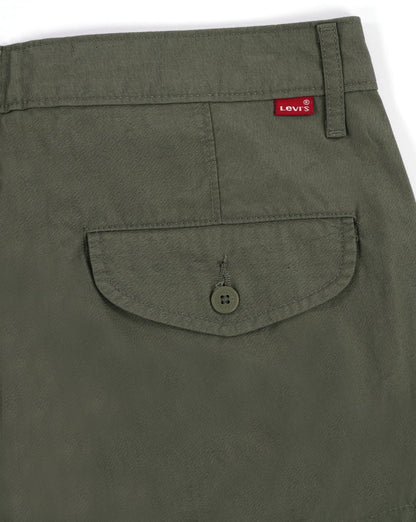 Levi's – Carrier Cargo-Shorts in Raucholiv