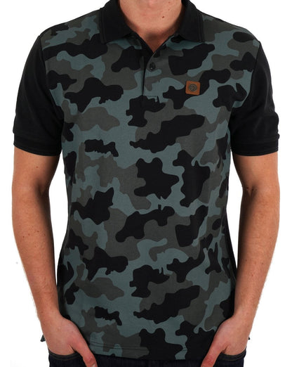 Trojan – Piqué-Poloshirt mit Camouflage-Einsatz in Schwarz