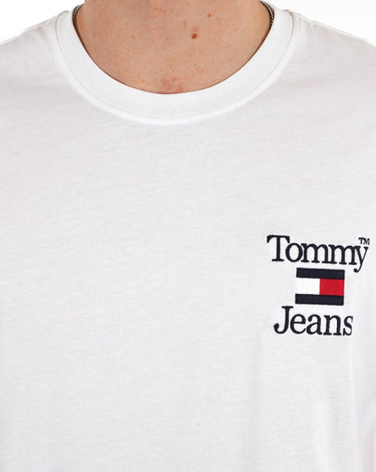 Tommy Jeans – Weißes T-Shirt mit Logo auf der Brust