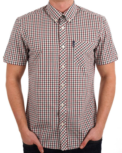 Ben Sherman – Kurzärmliges Hemd mit House-Check in Rot