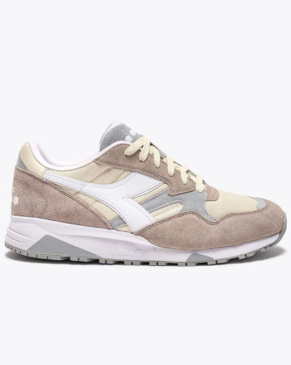 Diadora N902 Trainer Kaffee/Creme