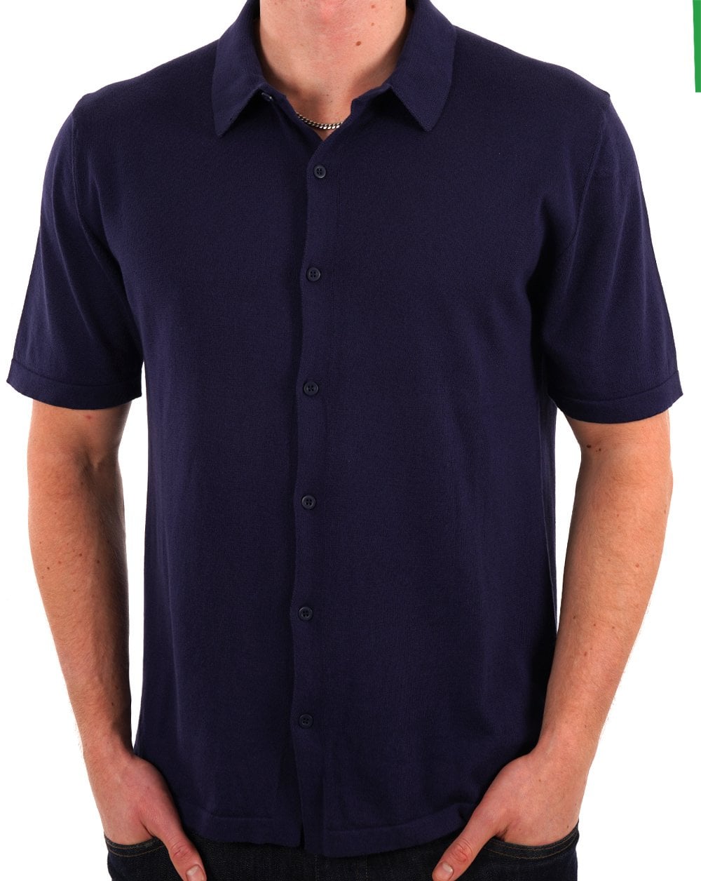 Benetton – Gestricktes Poloshirt mit durchgehender Knopfleiste in Marineblau