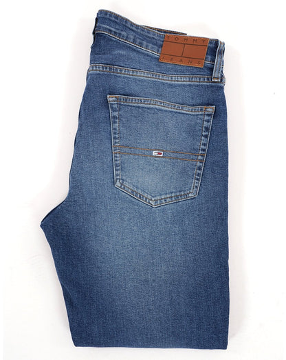 Tommy Jeans Ryan Regular Straight Jeans mit verblasstem Denim-Muster in Dunkelblau