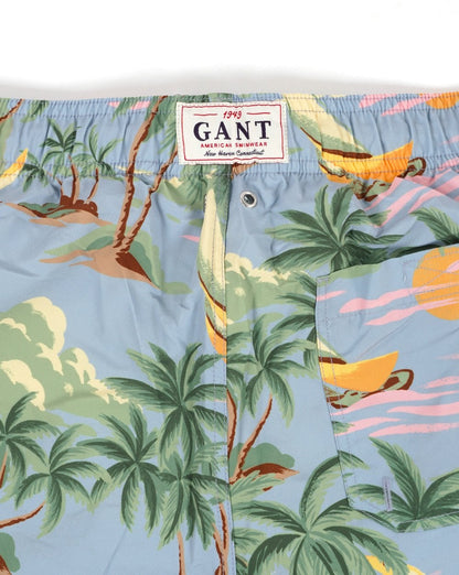 Gant – Badeshorts mit Hawaii-Print, Taubenblau