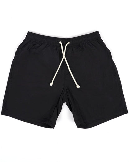 Aquascutum – Karierte Badeshorts mit Taschen in Schwarz