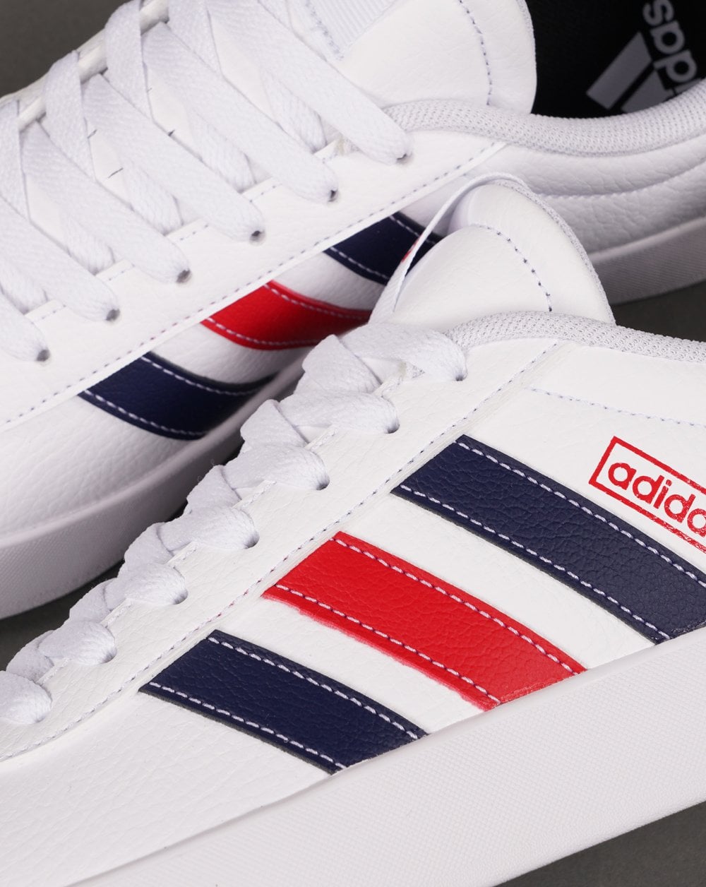 Adidas Court Sneakers Weiß Marine Rot