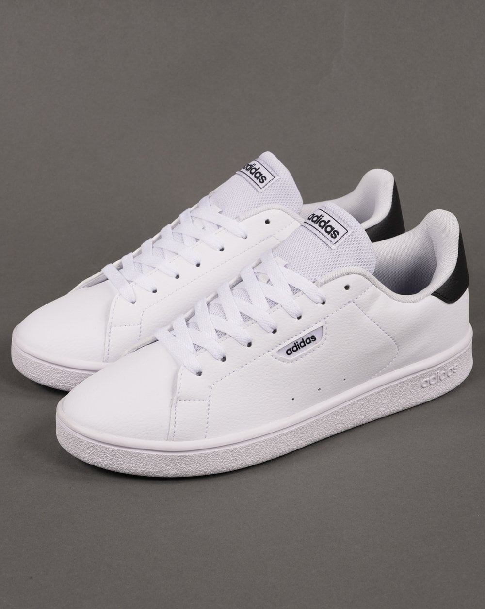 Adidas UB Court Sneakers Weiß