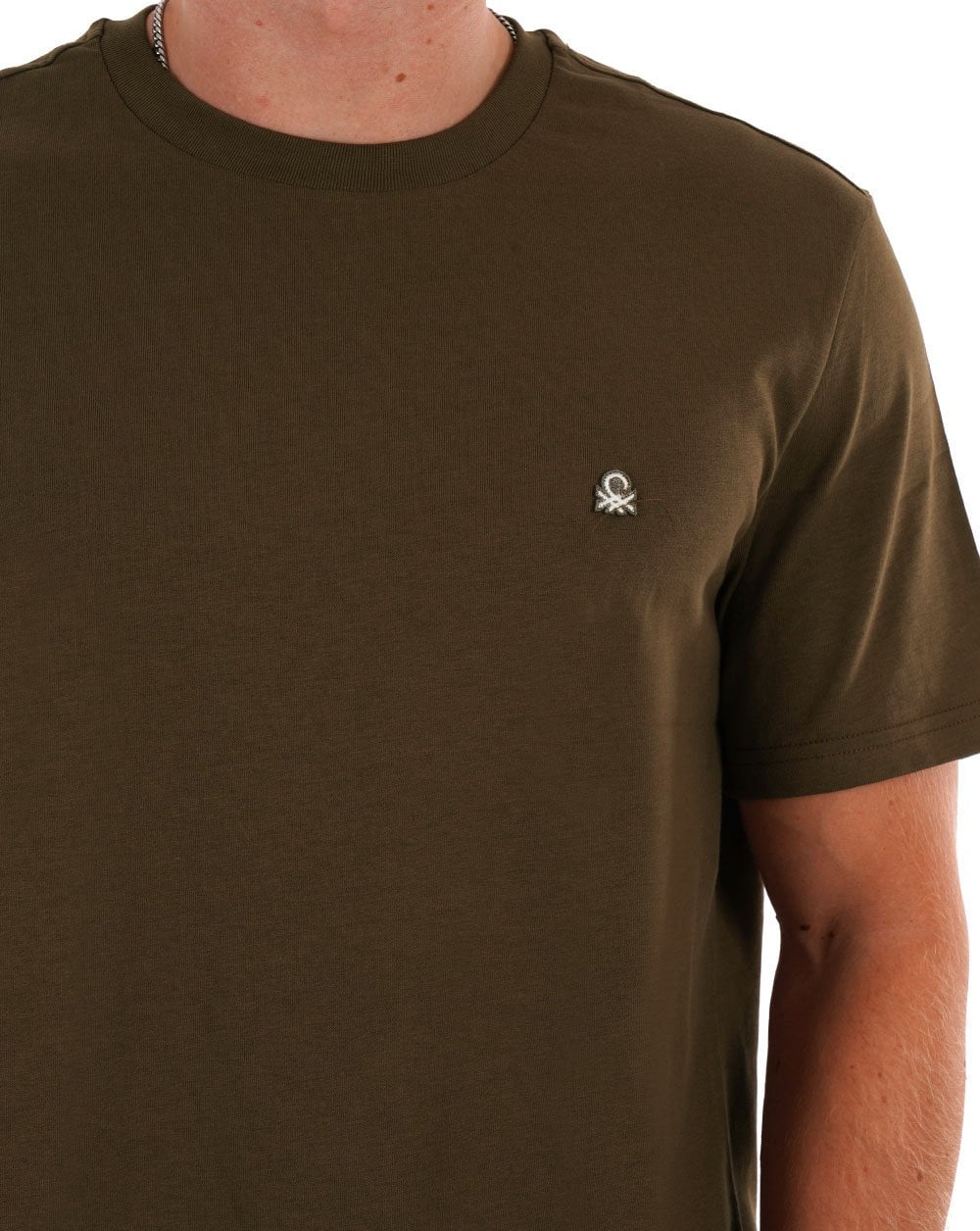 Benetton – T-Shirt mit kleinem Logo in Khaki