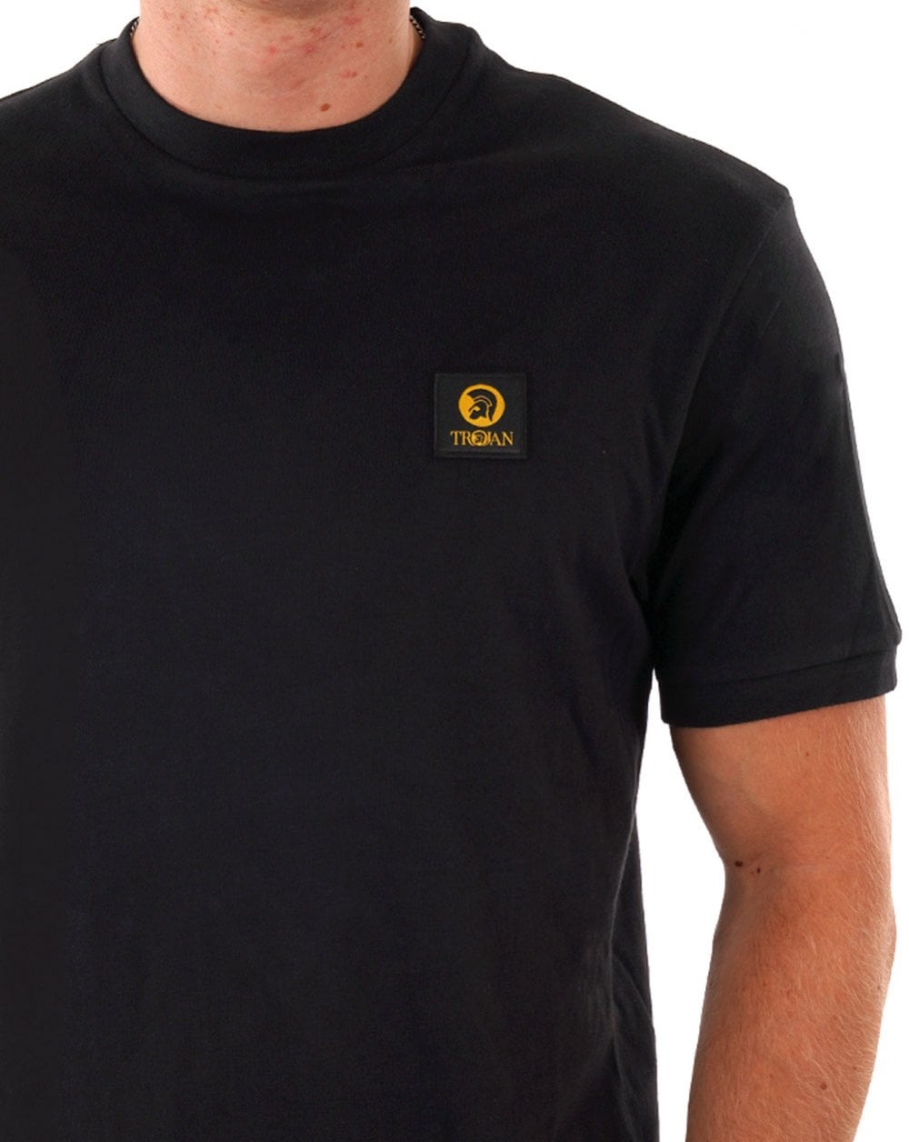 Trojan – T-Shirt mit Aufnäher in Schwarz