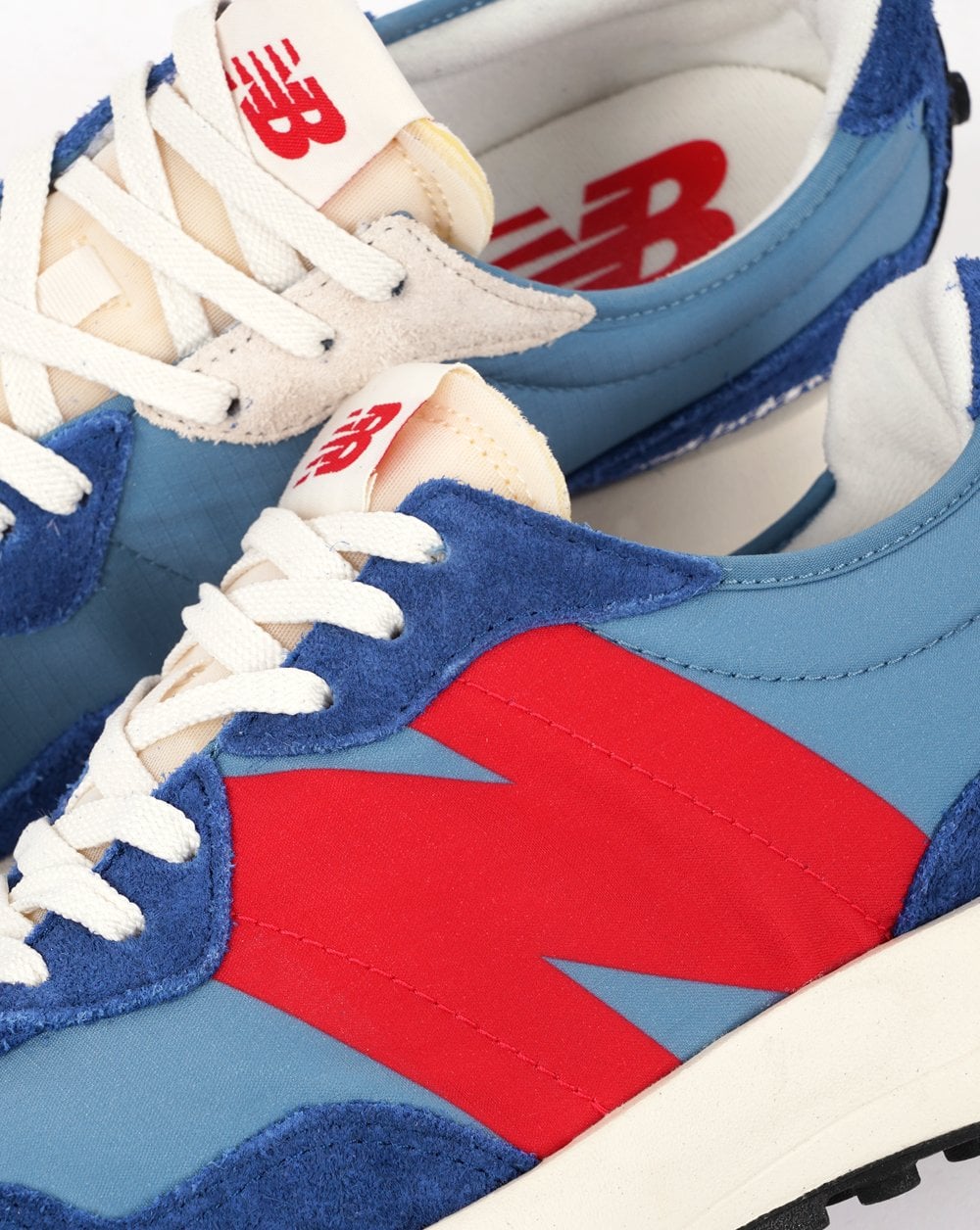 New Balance 327 Trainer Blau Rot