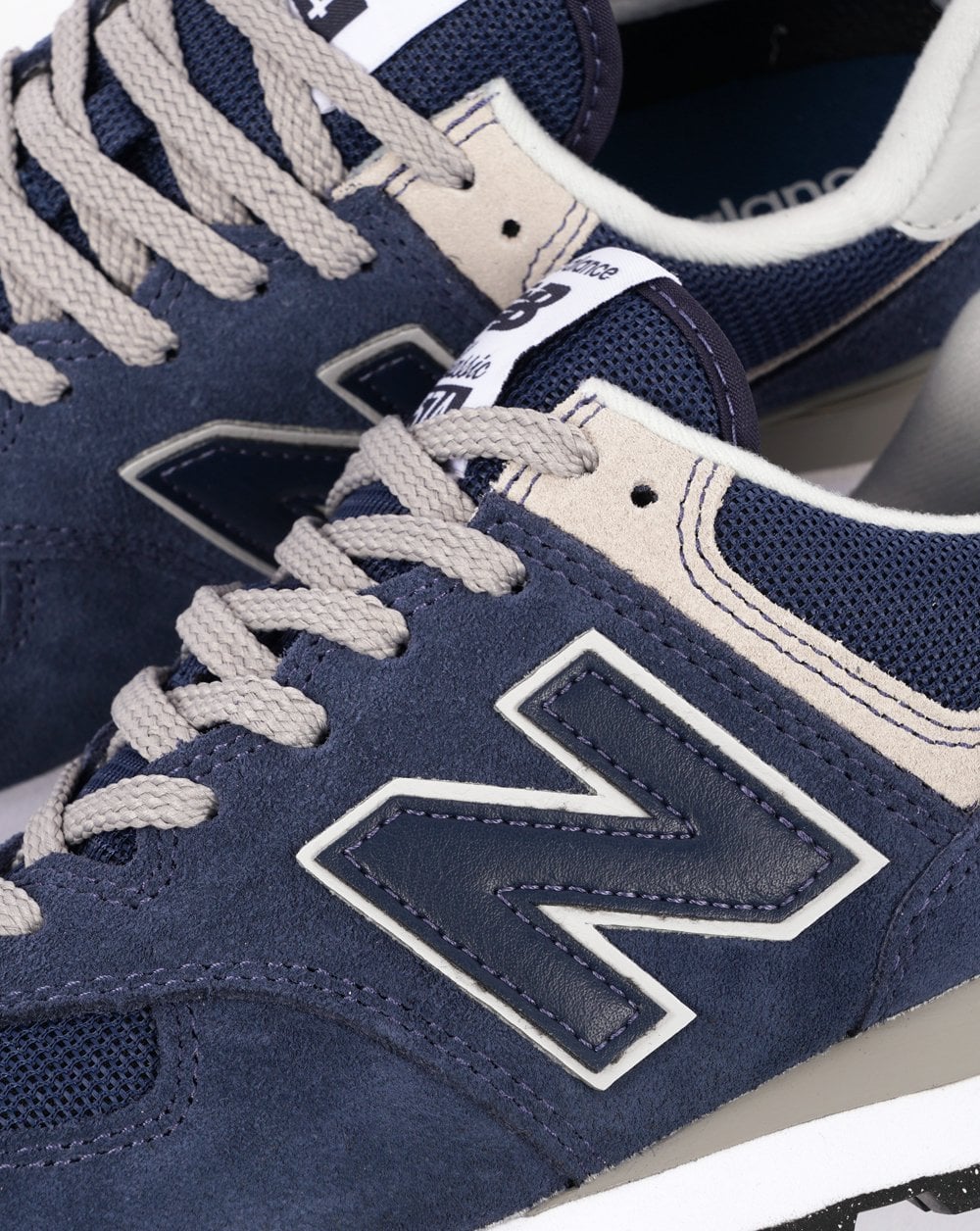 New Balance 574 Classic Trainer Marineblau / Grau