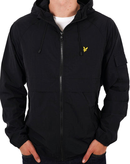 Lyle &amp; Scott – Windjacke mit Kapuze in Schwarz
