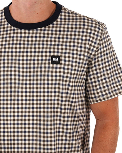 Weekend Offender – Trimmer-T-Shirt in mittlerem Haus-Check