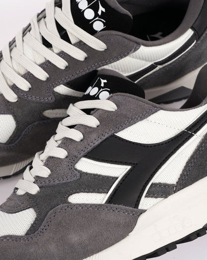 Diadora N902 Sneaker Grau/Off-White/Schwarz
