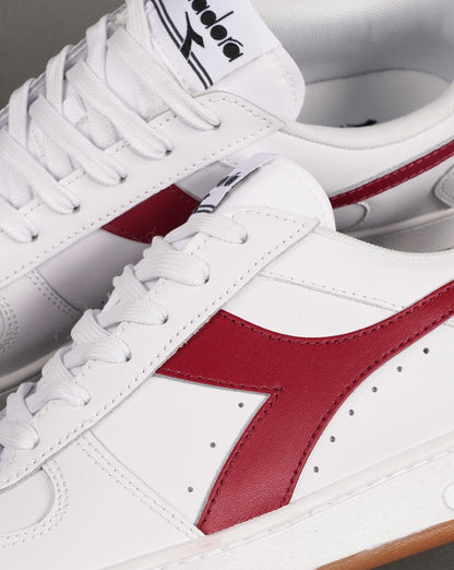 Diadora MB Elite Trainer Weiß Burgund