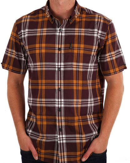 Ben Sherman – Kurzärmliges Hemd mit Blockkaromuster in Weinrot