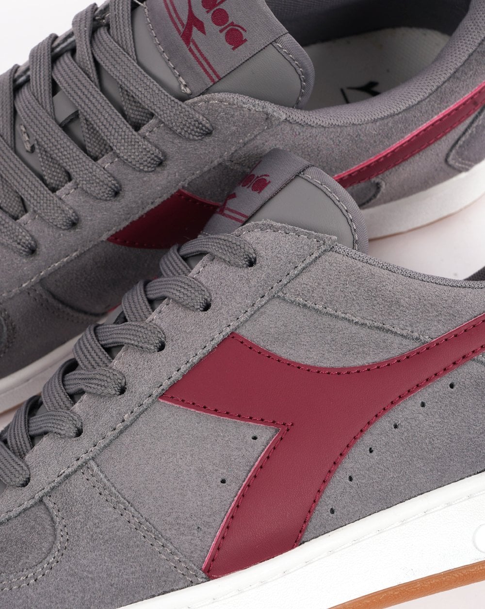 Diadora MB Elite Wildledertrainer Grau Burgund