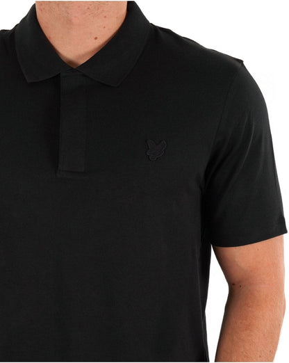 Lyle &amp; Scott Tonal Eagle Poloshirt aus feiner Baumwolle in Schwarz