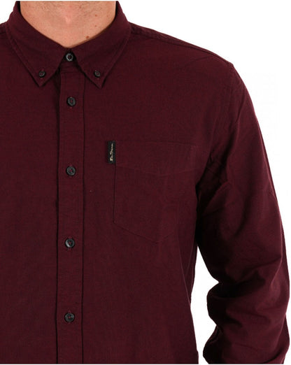 Ben Sherman – Langärmliges Oxford-Hemd in Burgunderrot