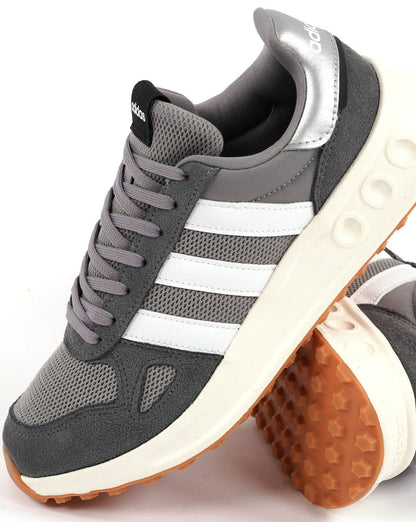 Adidas Run 84 Turnschuhe Grau/Weiß