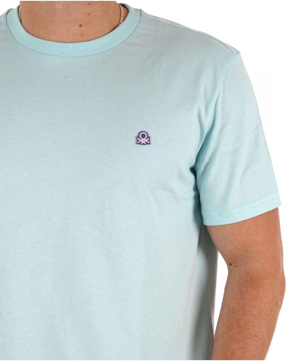 Benetton T-Shirt mit kleinem Logo Himmelblau/Lila