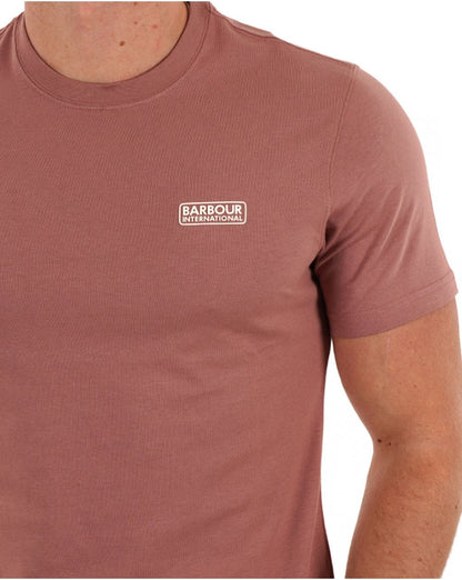 Barbour International – T-Shirt mit kleinem Logo in Vintage-Rosa