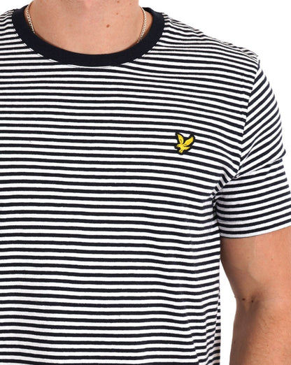 Lyle &amp; Scott – T-Shirt mit bretonischen Streifen aus Leinenmischung, Dunkelmarineblau/Weiß