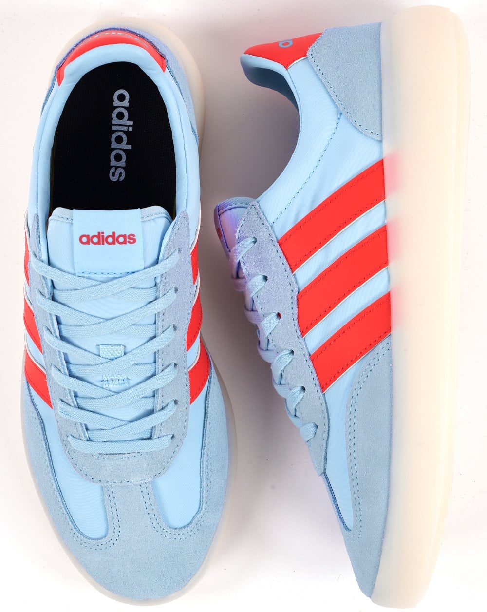 Adidas Barreda Sneaker – Himmelrote Eissohle