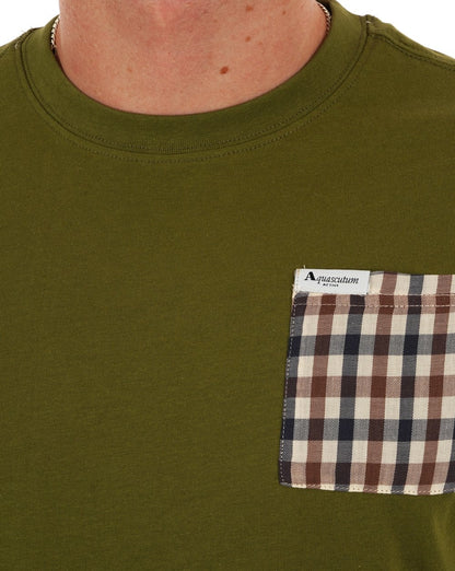 Aquascutum Club – T-Shirt mit Karomuster und Tasche in Armeegrün
