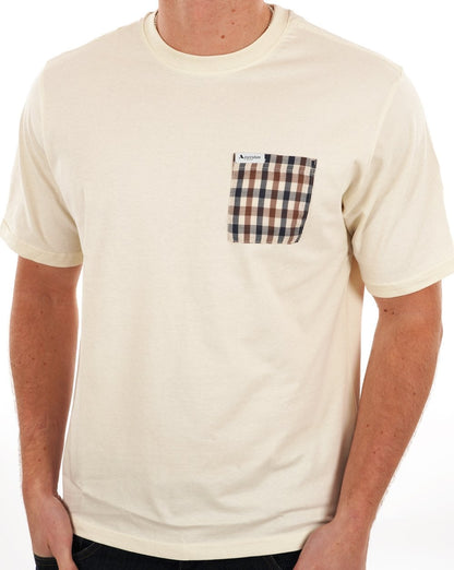 Aquascutum Club – Kariertes T-Shirt mit Tasche in Off-White
