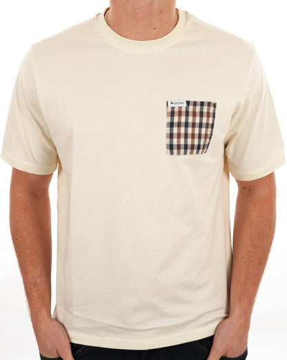 Aquascutum Club – Kariertes T-Shirt mit Tasche in Off-White