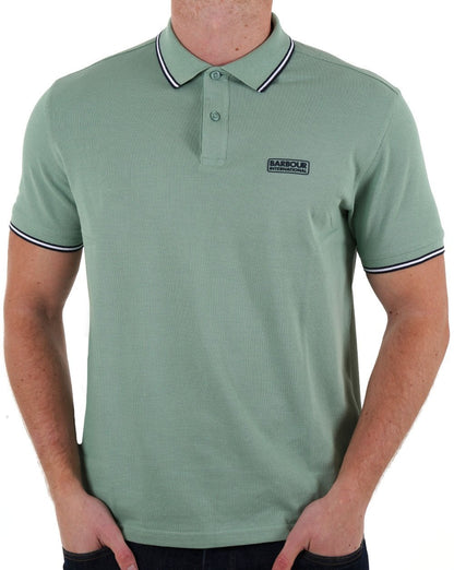 Barbour International – Poloshirt „Evan Tipped“ in Granitgrün