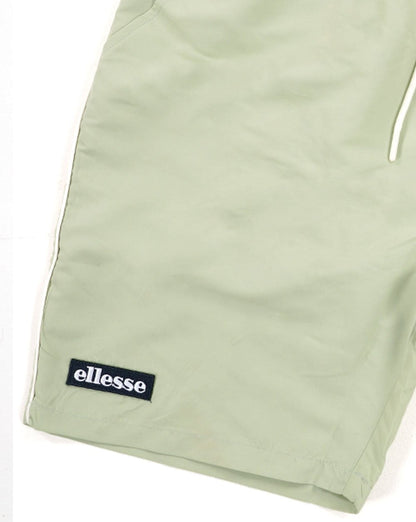 Ellesse – Lange Badeshorts in Hellgrün