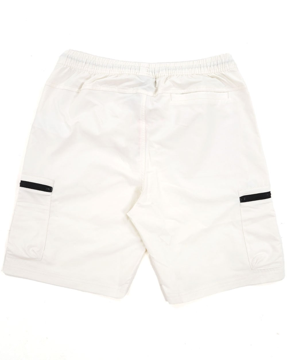 Ellesse – Bullseye – Cargo-Shorts in Off-White