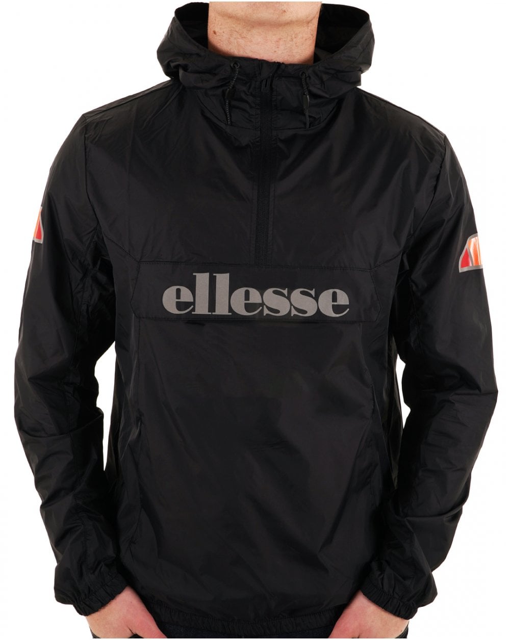 Ellesse – Leichte Logojacke in Schwarz