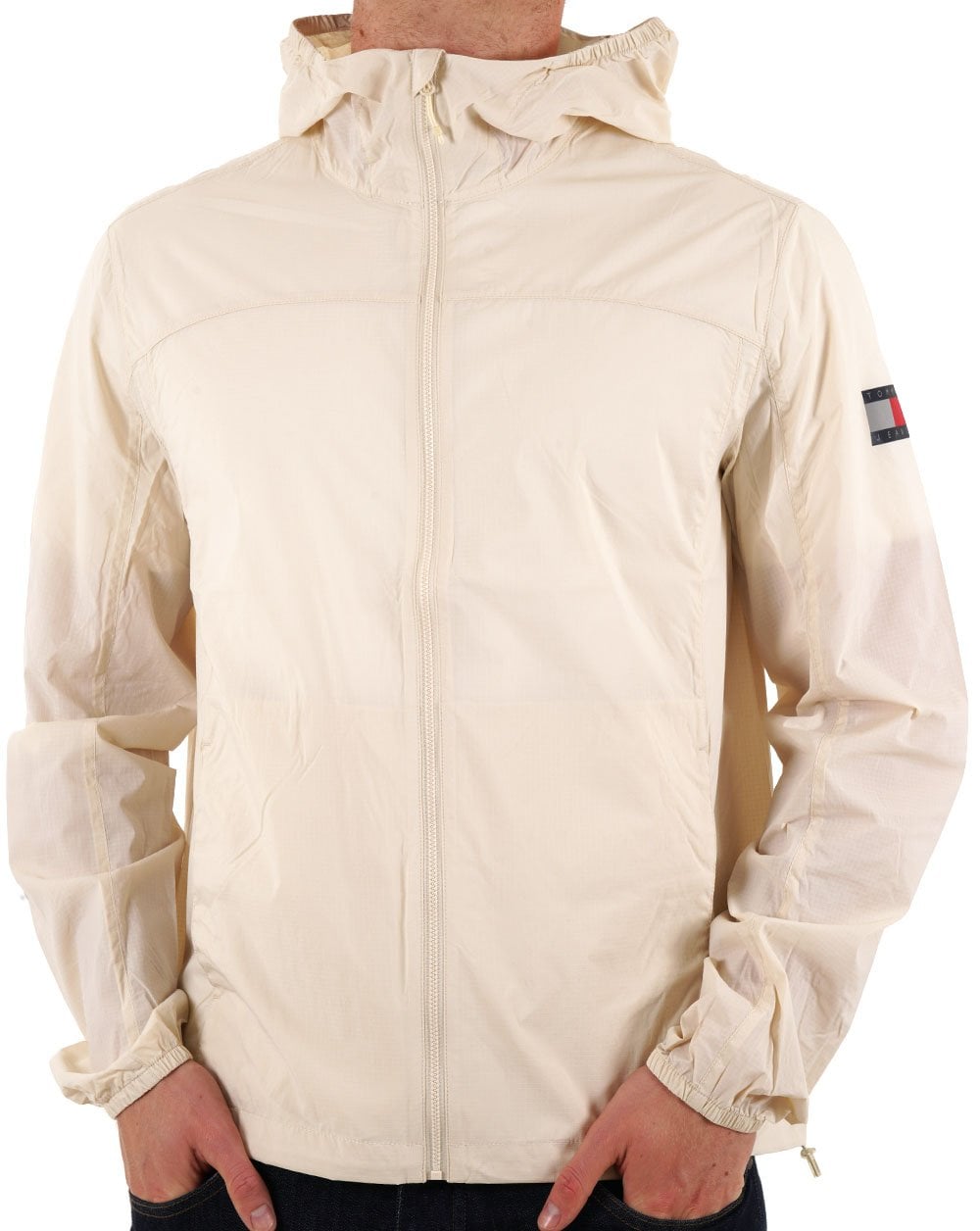 Tommy Jeans – Outdoor-Shelljacke in Sanddüne