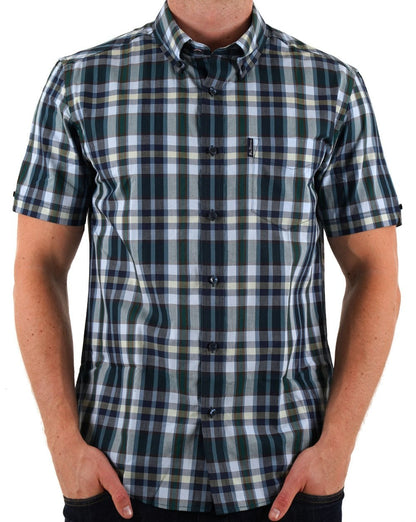 Ben Sherman Hemd mit unregelmäßigem Karomuster, Dunkelgrün