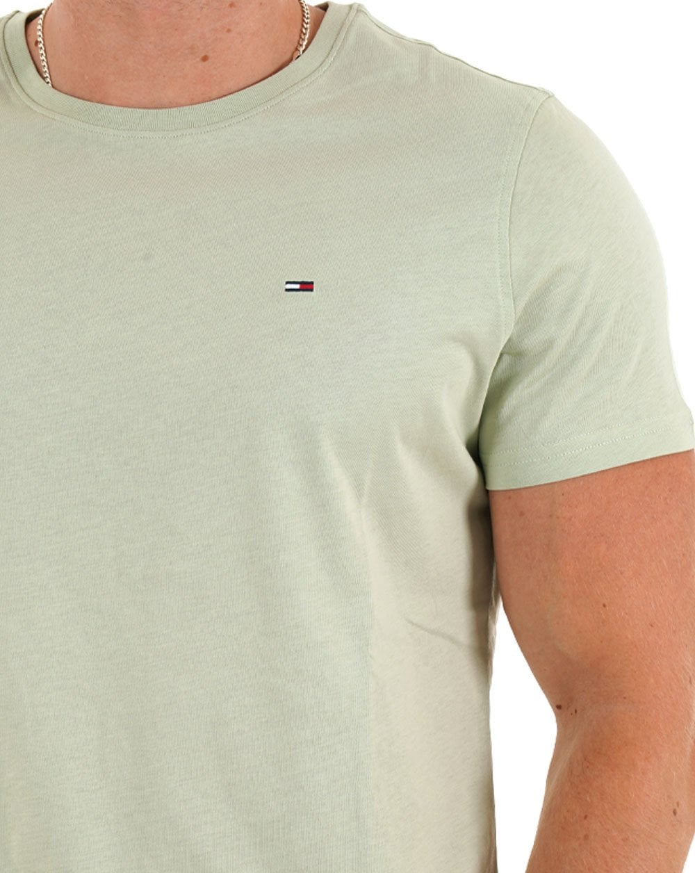 Tommy Jeans – Slim Fit T-Shirt in Misty Sage