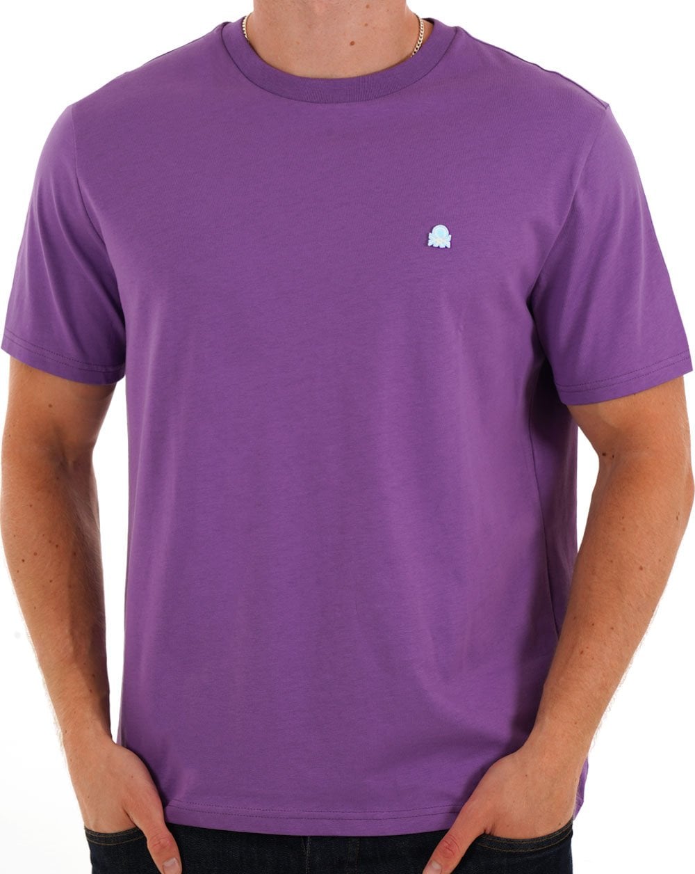 Benetton T-Shirt mit kleinem Logo in Schwarzer Johannisbeere
