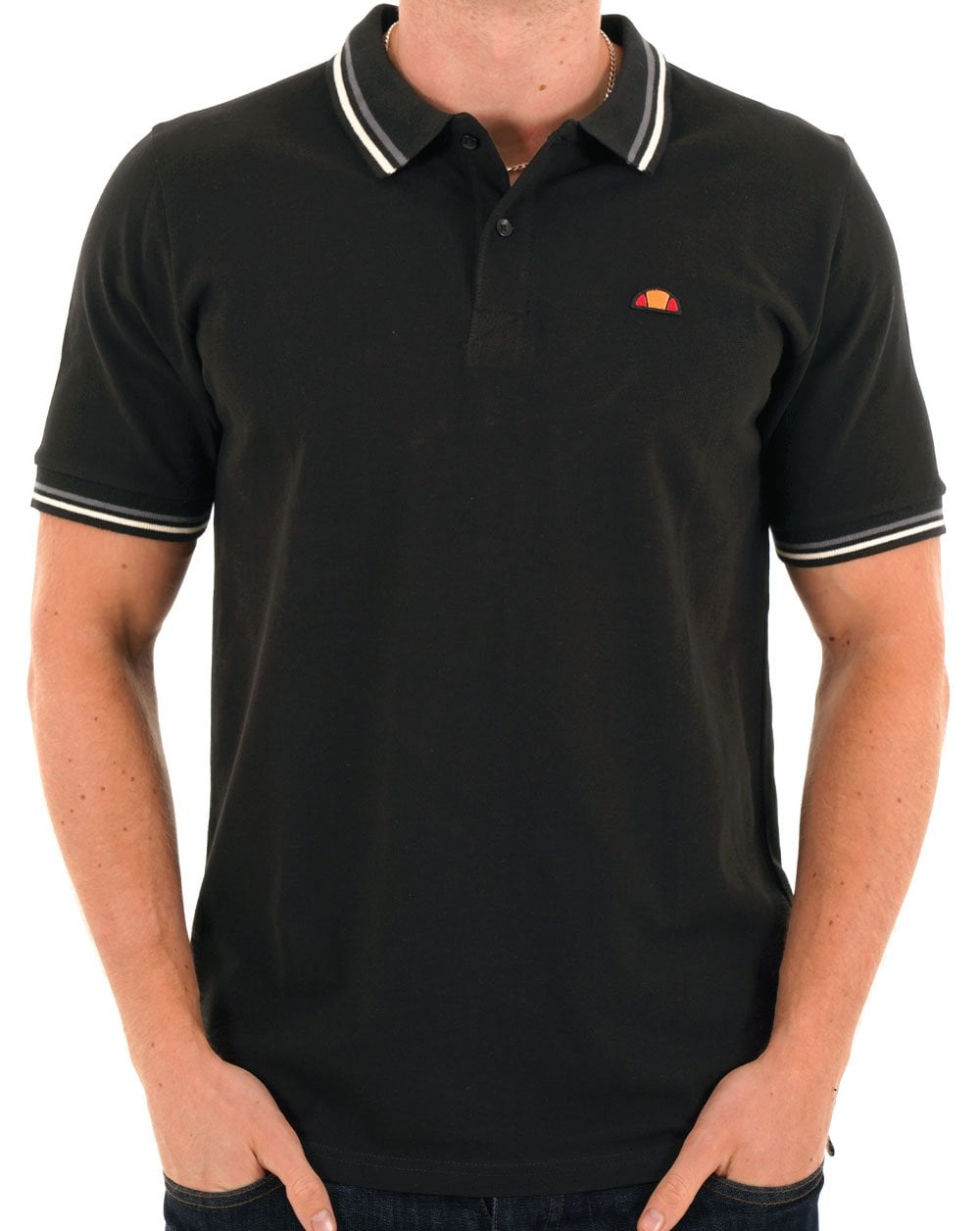 Ellesse – Poloshirt mit Zierstreifen in Schwarz
