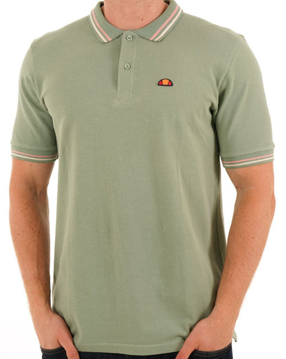 Ellesse – Poloshirt mit Streifen in Grün