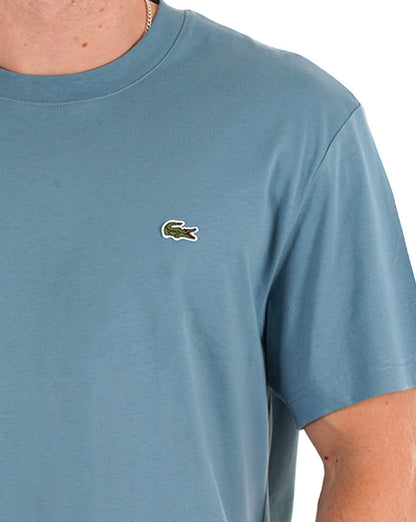Lacoste – Klassisches T-Shirt in Kalksteinblau