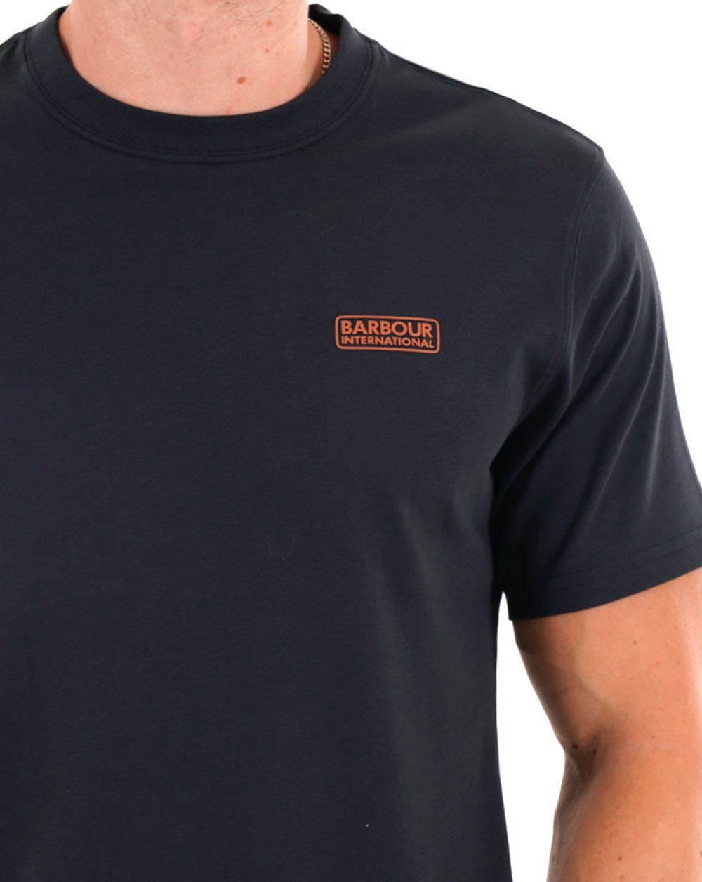 Barbour International – T-Shirt mit kleinem Logo in Dunkelmarineblau