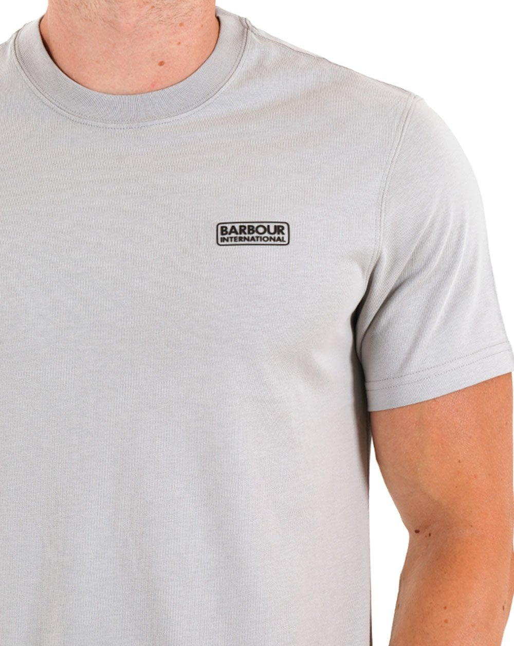 Barbour International – T-Shirt mit kleinem Logo in Ultimate Grey