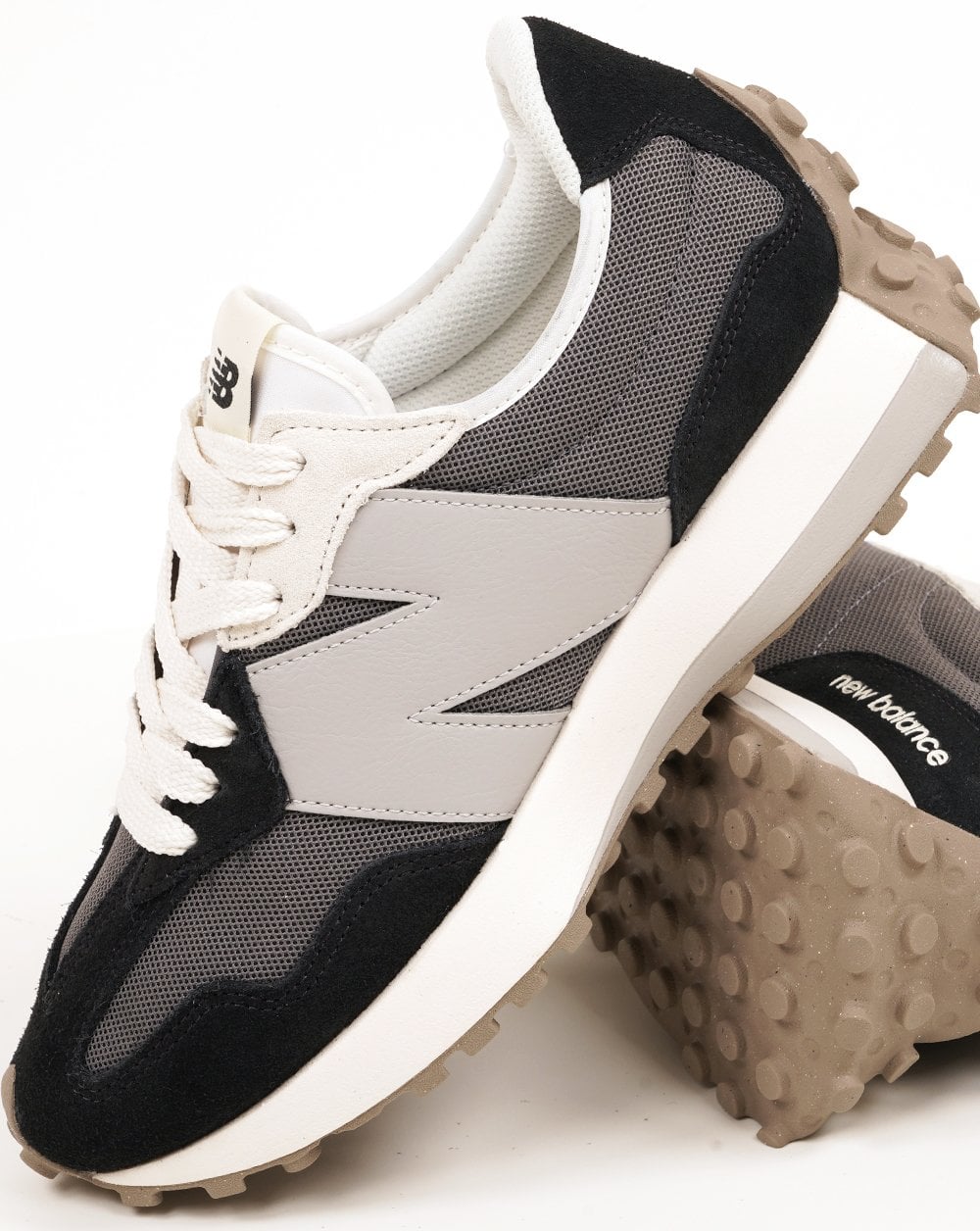 New Balance 327 Sneaker Schwarz/Grau