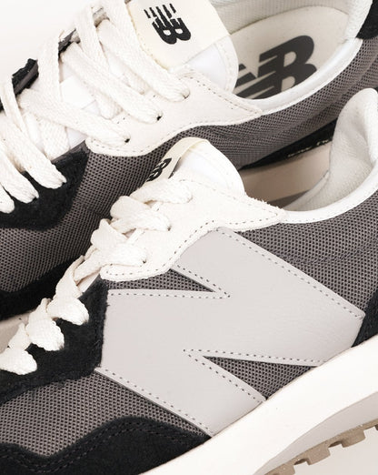 New Balance 327 Sneaker Schwarz/Grau