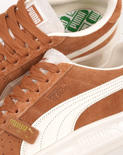 Puma GV Special Wildleder-Sneaker, hellbraun - Vintage-Weiß
