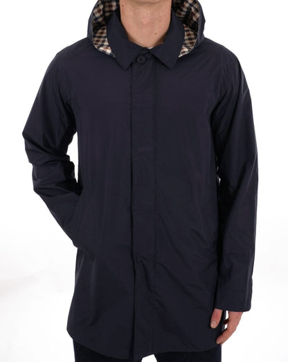 Aquascutum – Packbarer Trenchcoat in Marineblau