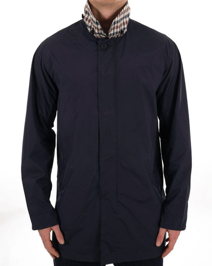 Aquascutum – Packbarer Trenchcoat in Marineblau