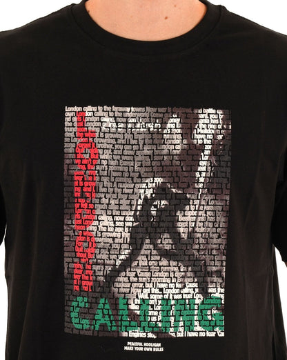 T-Shirt „Friedlicher Hooligan-Konflikt“ Schwarz